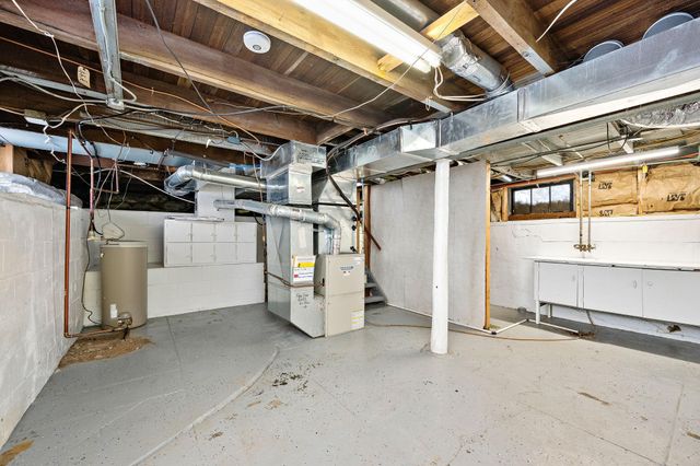 80 Oak Street, Mahtomedi, MN 55115