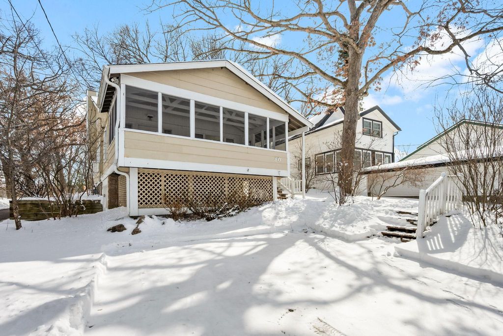 80 Oak Street, Mahtomedi, MN 55115