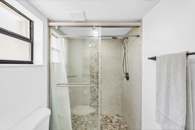 2704 NW 104th Avenue 210, Sunrise, FL 33322