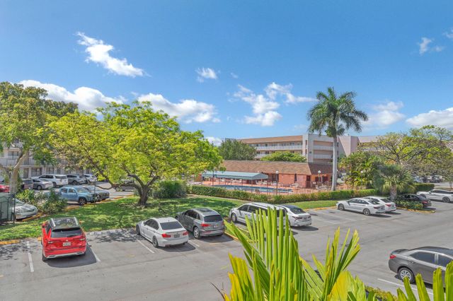 2704 NW 104th Avenue 210, Sunrise, FL 33322