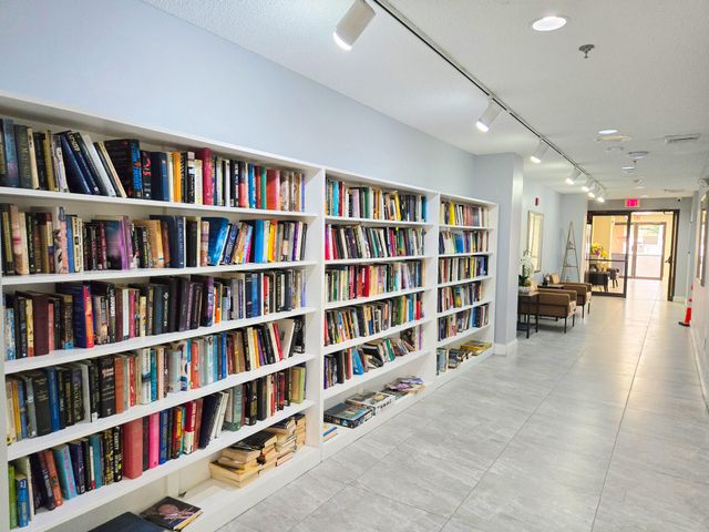 2704 NW 104th Avenue 210, Sunrise, FL 33322