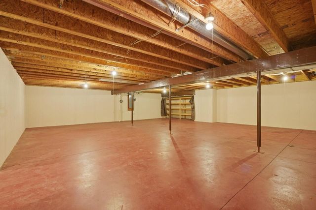 612 Westlawn Drive, Cottage Grove, WI 53527
