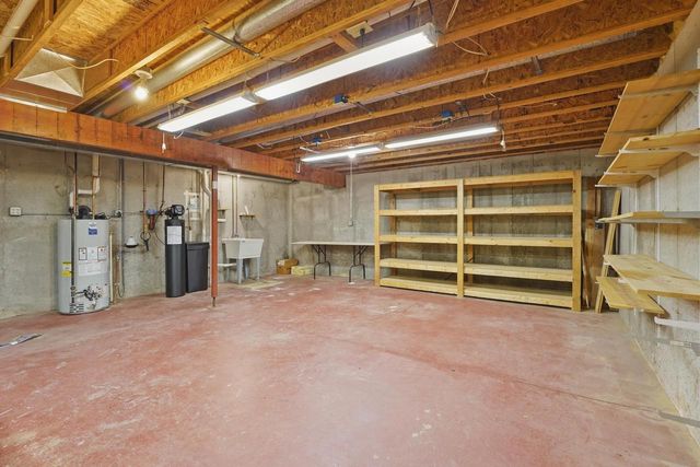 612 Westlawn Drive, Cottage Grove, WI 53527