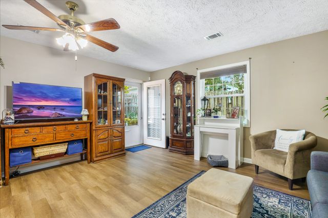 101 Pepper Grove Ave, Springfield, TN 37172