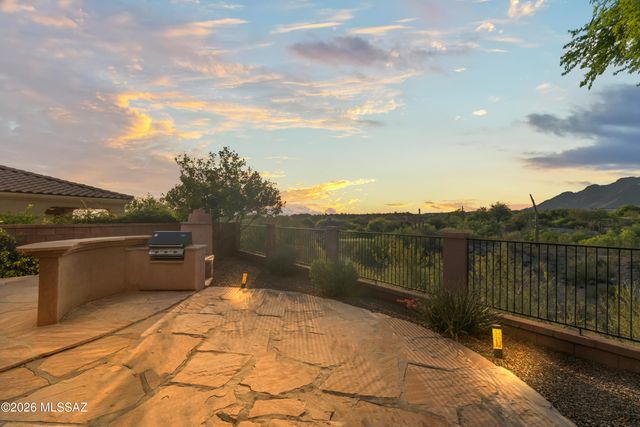 3463 E Corte Paloma Brava, Tucson, AZ 85718