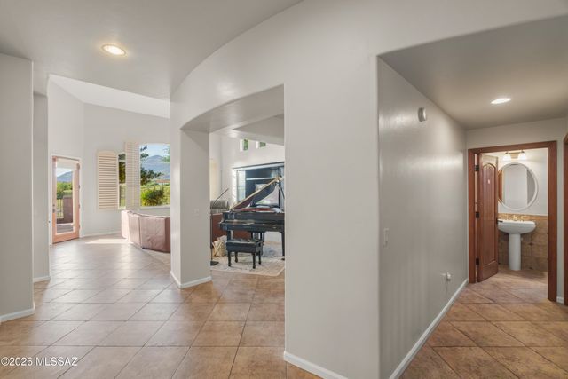 3463 E Corte Paloma Brava, Tucson, AZ 85718