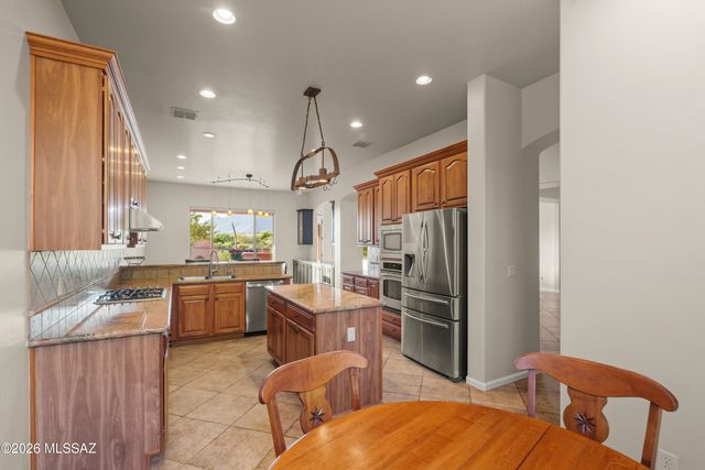 3463 E Corte Paloma Brava, Tucson, AZ 85718