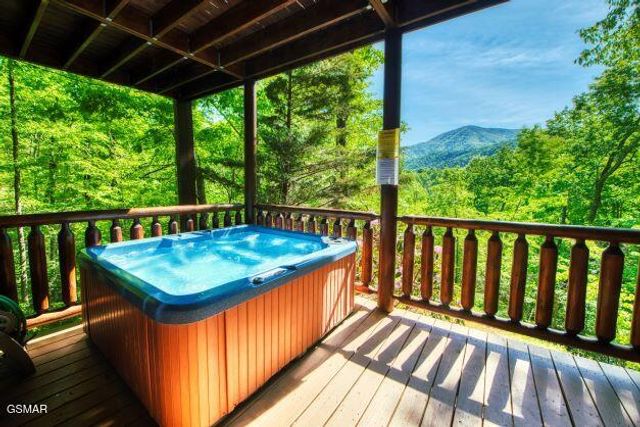 3979 Denton Court, Sevierville, TN 37862