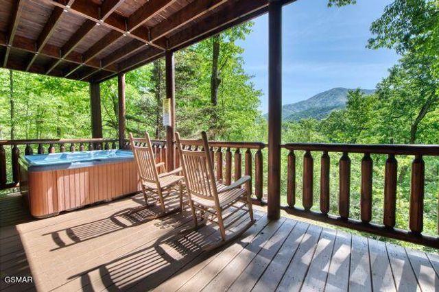 3979 Denton Court, Sevierville, TN 37862