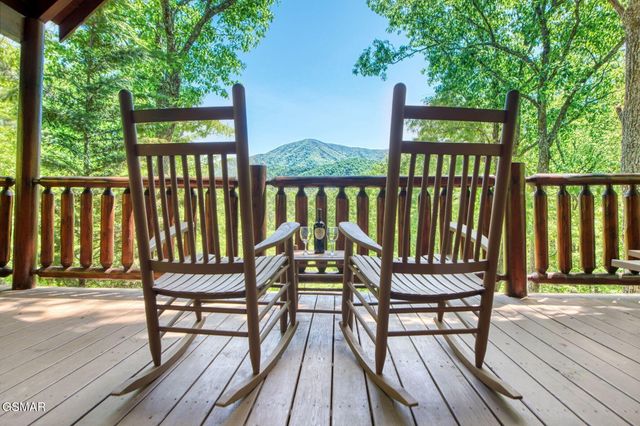 3979 Denton Court, Sevierville, TN 37862