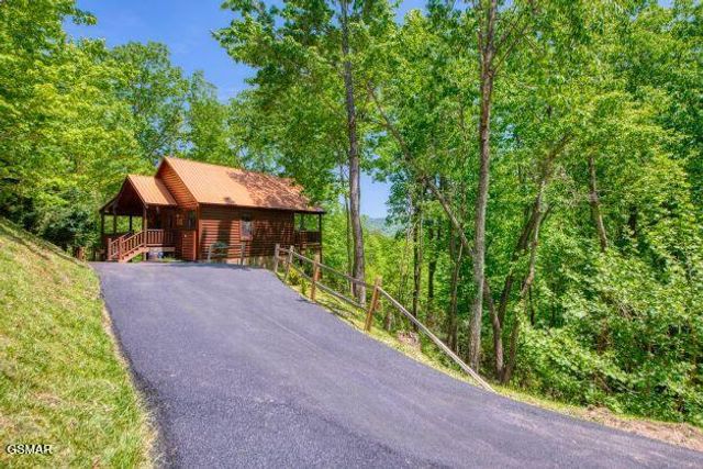 3979 Denton Court, Sevierville, TN 37862