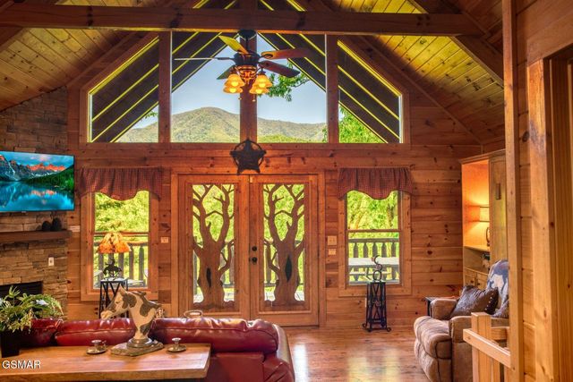 3979 Denton Court, Sevierville, TN 37862