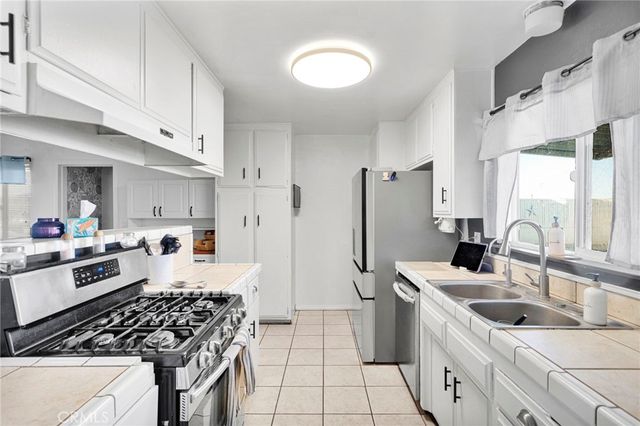 411 Mcbroom, Barstow, CA 92311