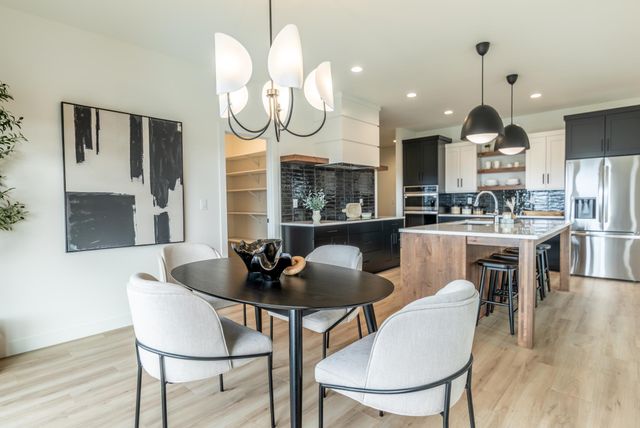 8327 59 Street S, Horace, ND 58047