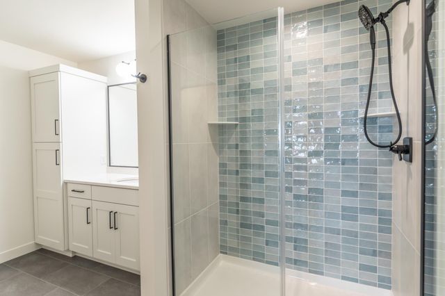 8327 59 Street S, Horace, ND 58047