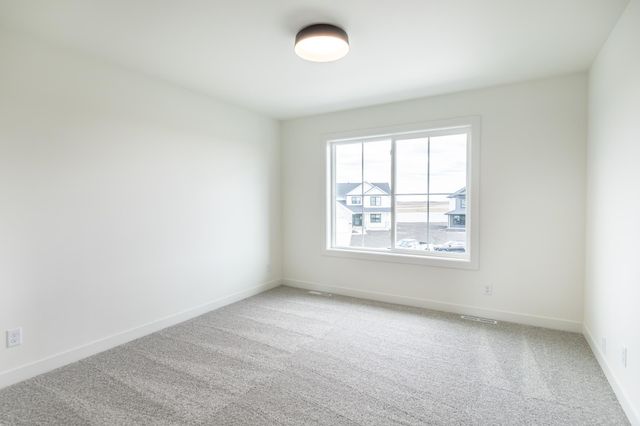 8327 59 Street S, Horace, ND 58047