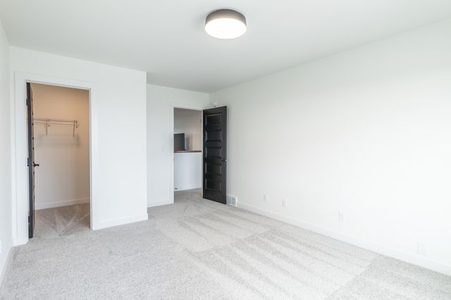 8327 59 Street S, Horace, ND 58047