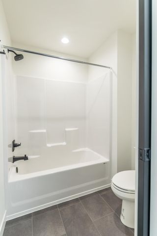 8327 59 Street S, Horace, ND 58047