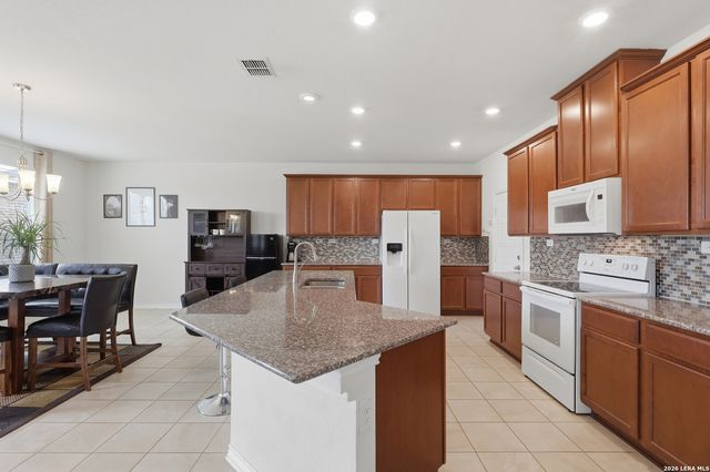 318 COLONIAL BLF, Universal City, TX 78148