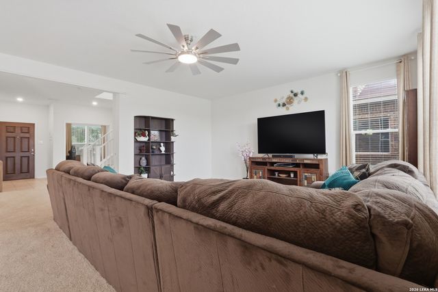 318 COLONIAL BLF, Universal City, TX 78148