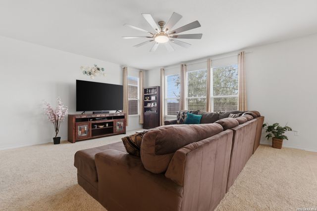 318 COLONIAL BLF, Universal City, TX 78148