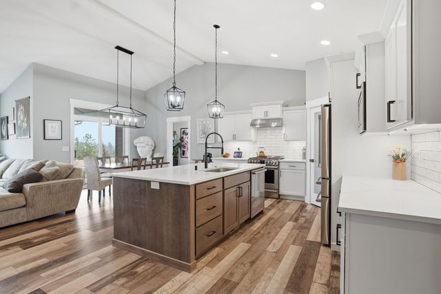5124 N Scenic Ln, Spokane, WA 99212