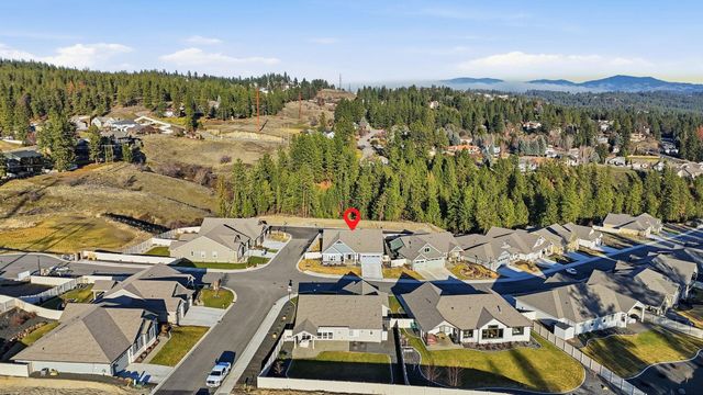 5124 N Scenic Ln, Spokane, WA 99212