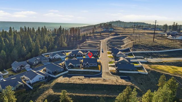 5124 N Scenic Ln, Spokane, WA 99212
