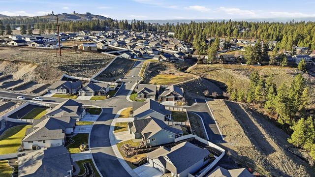 5124 N Scenic Ln, Spokane, WA 99212