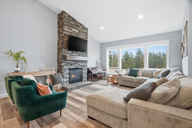 5124 N Scenic Ln, Spokane, WA 99212