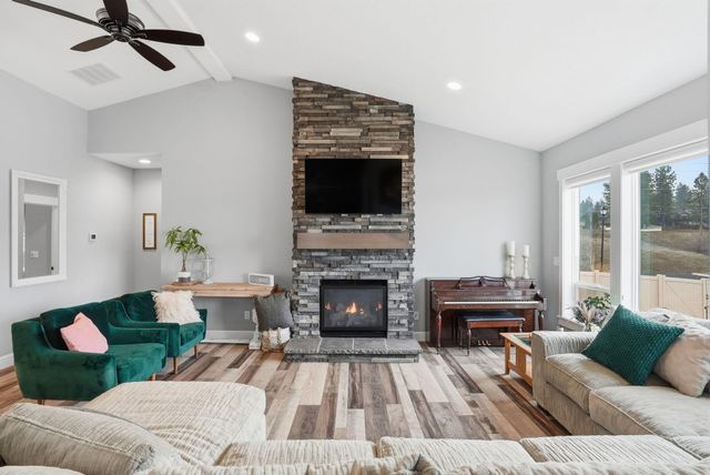 5124 N Scenic Ln, Spokane, WA 99212