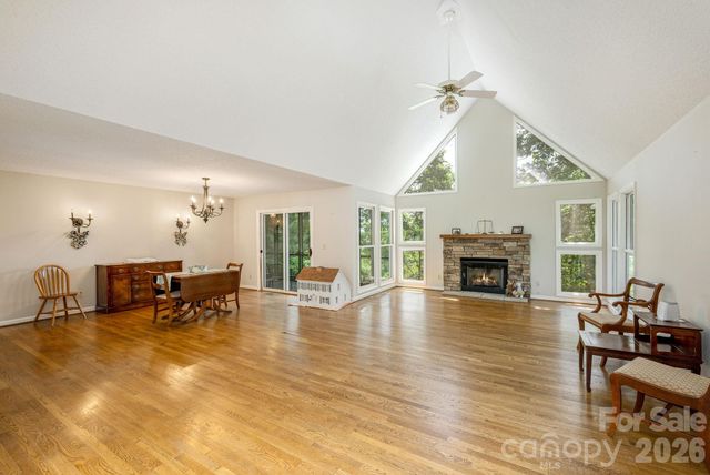 129 FOREST VIEW Drive, Flat Rock, NC 28731