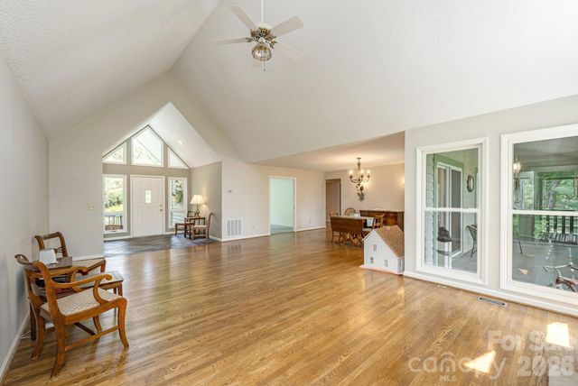 129 FOREST VIEW Drive, Flat Rock, NC 28731