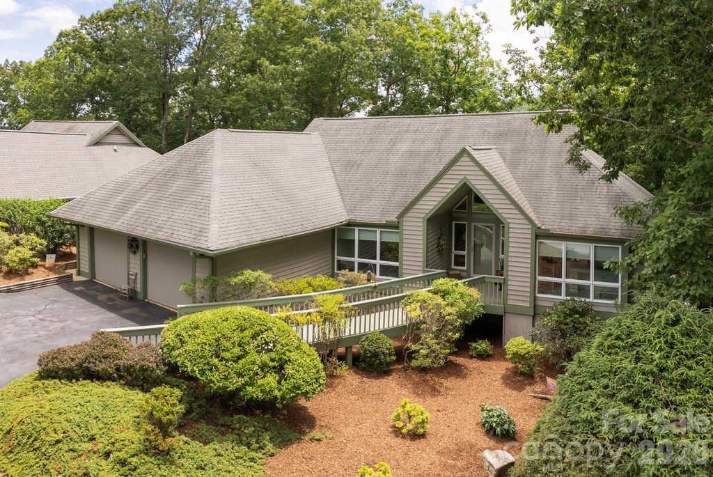 129 FOREST VIEW Drive, Flat Rock, NC 28731