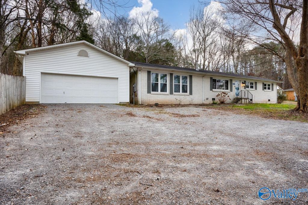 5154 Highway 53, Harvest, AL 35749