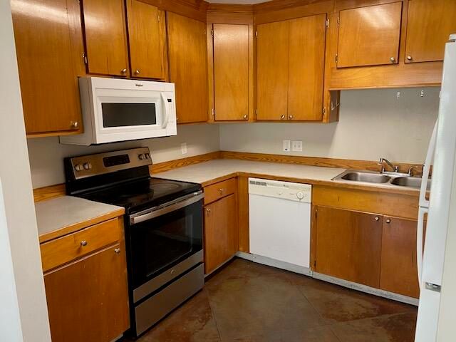 98 Parkwood Dr., Hattiesburg, MS 39402
