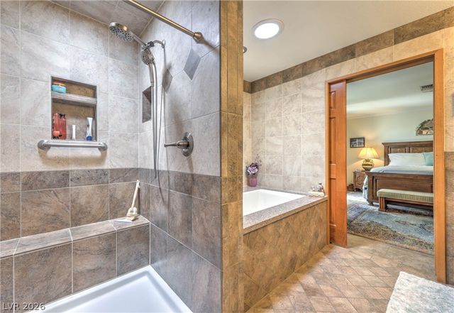 8020 La Cienega Street, Las Vegas, NV 89123