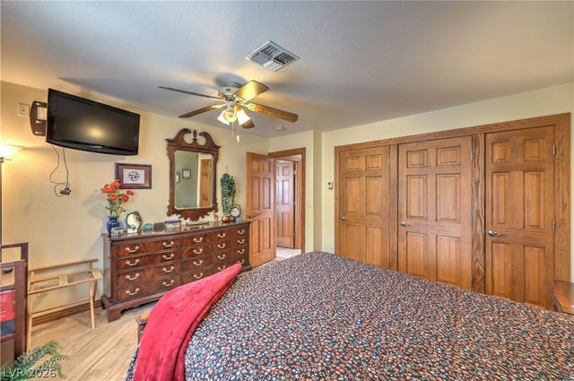 8020 La Cienega Street, Las Vegas, NV 89123