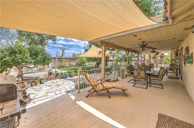 8020 La Cienega Street, Las Vegas, NV 89123