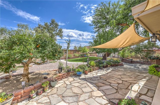 8020 La Cienega Street, Las Vegas, NV 89123