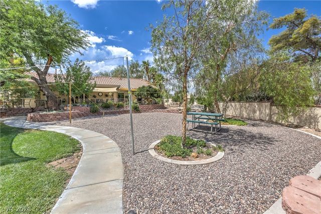 8020 La Cienega Street, Las Vegas, NV 89123