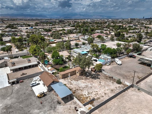 8020 La Cienega Street, Las Vegas, NV 89123