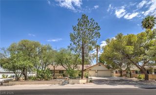 8020 La Cienega Street, Las Vegas, NV 89123