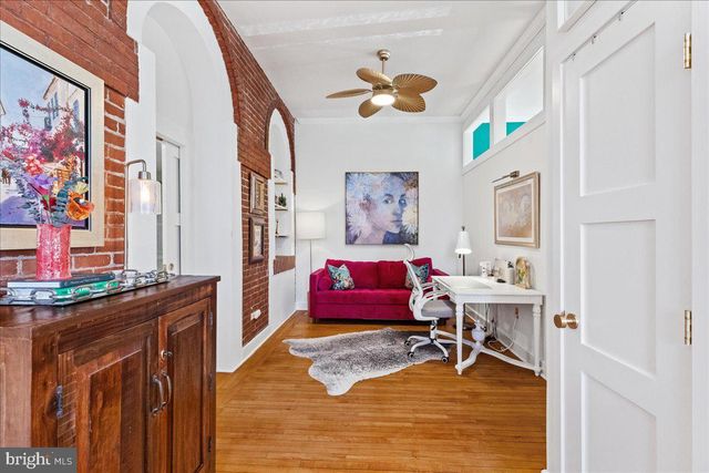 8 ACADEMY CT, Pennington, NJ 08534