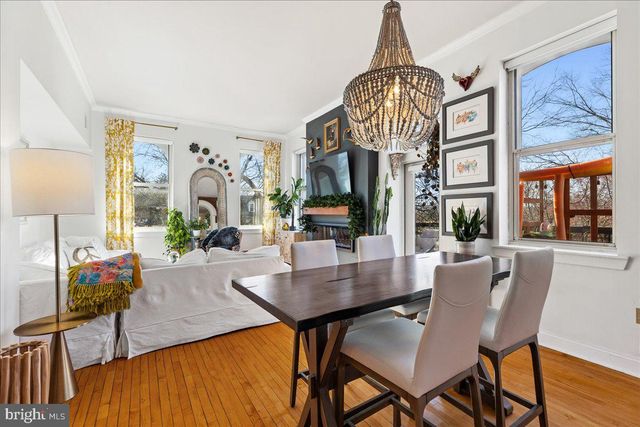 8 ACADEMY CT, Pennington, NJ 08534