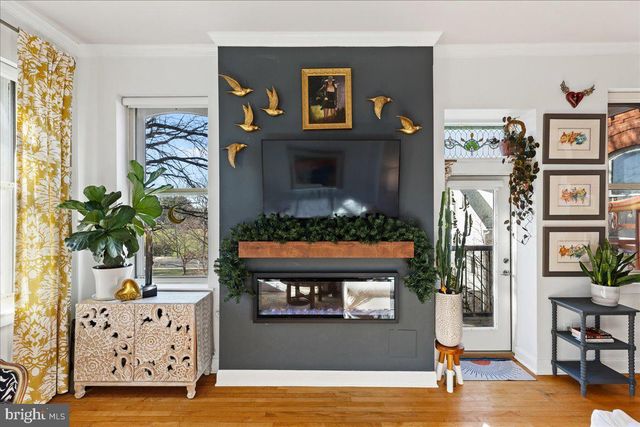 8 ACADEMY CT, Pennington, NJ 08534