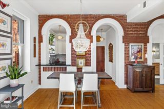 8 ACADEMY CT, Pennington, NJ 08534