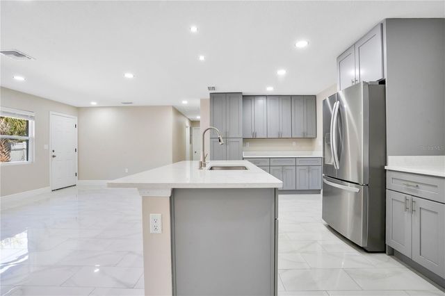 1544 N HIGHLAND STREET, Mount Dora, FL 32757