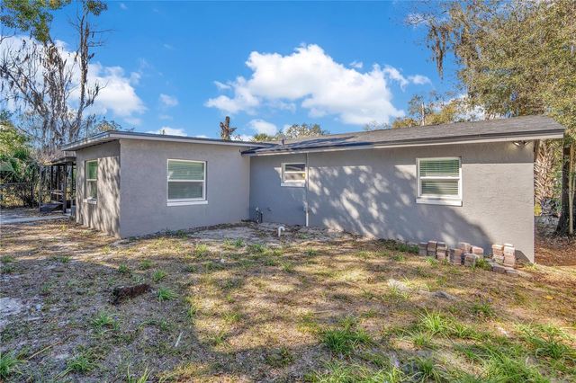 1544 N HIGHLAND STREET, Mount Dora, FL 32757