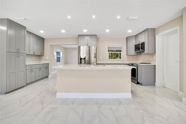 1544 N HIGHLAND STREET, Mount Dora, FL 32757